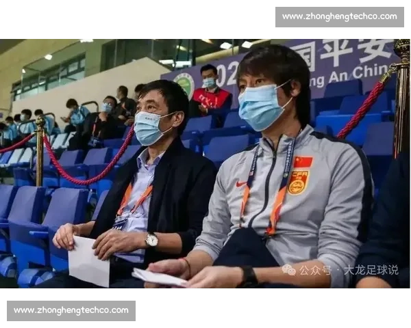 董方卓批足协选帅:拒 “老顽固” 思维,需破体系化困局