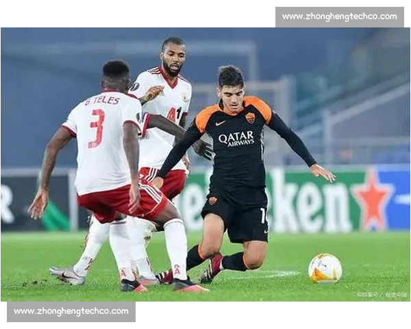 罗马主场迎战克卢日力争胜利 激烈对决引发球迷热烈关注